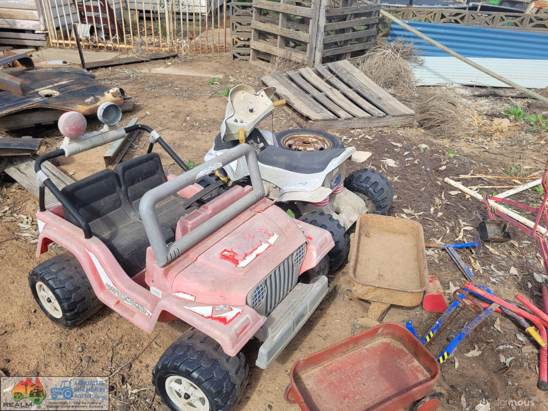 Kids Jeep, Quad, Diggers & 2 Trolleys