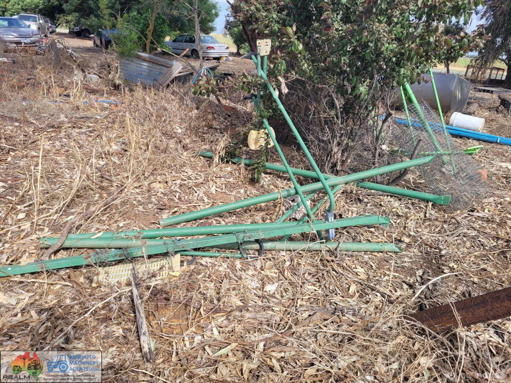 2x Hills Swing-set Frames - photo 4