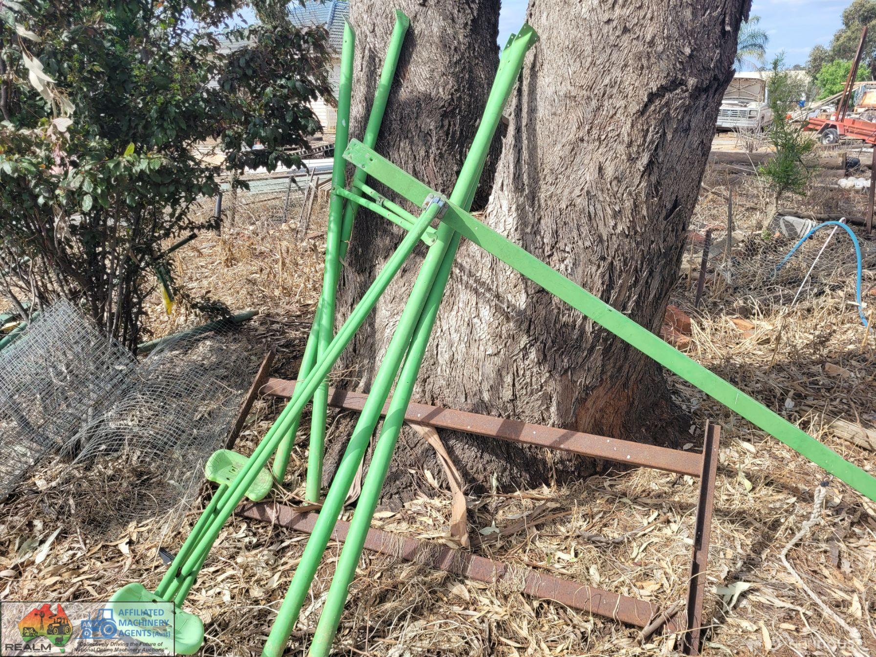 2x Hills Swing-set Frames - photo 2