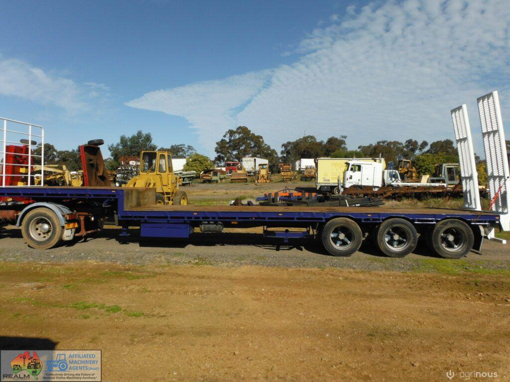 1991 Krueger Drop Deck Trailer (VIN: 6FH7105ABMM004008) - photo 3