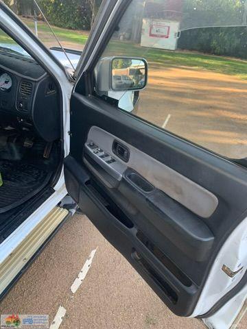 2004 Nissan Navara D22 Dual Cab Ute - photo 9