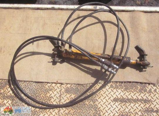 Hydraulic Ram 12" stroke with 1” shaft diameter