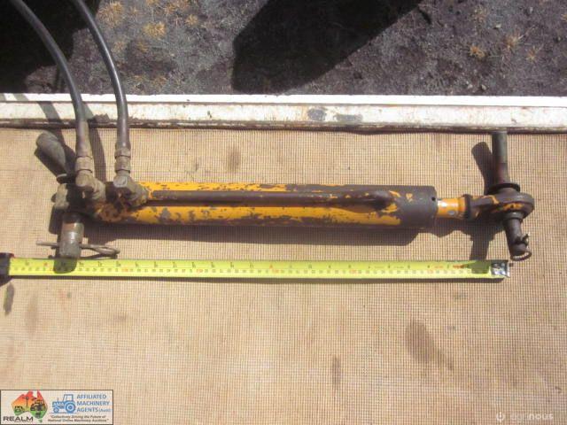 Hydraulic Ram 12" stroke with 1” shaft diameter - photo 2