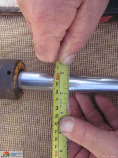 Hydraulic Ram 12" stroke with 1” shaft diameter - photo 5