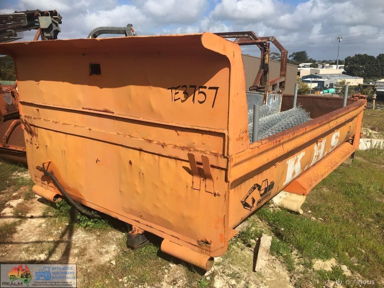 Quick Release Tipper Body (12ft x 8ft)