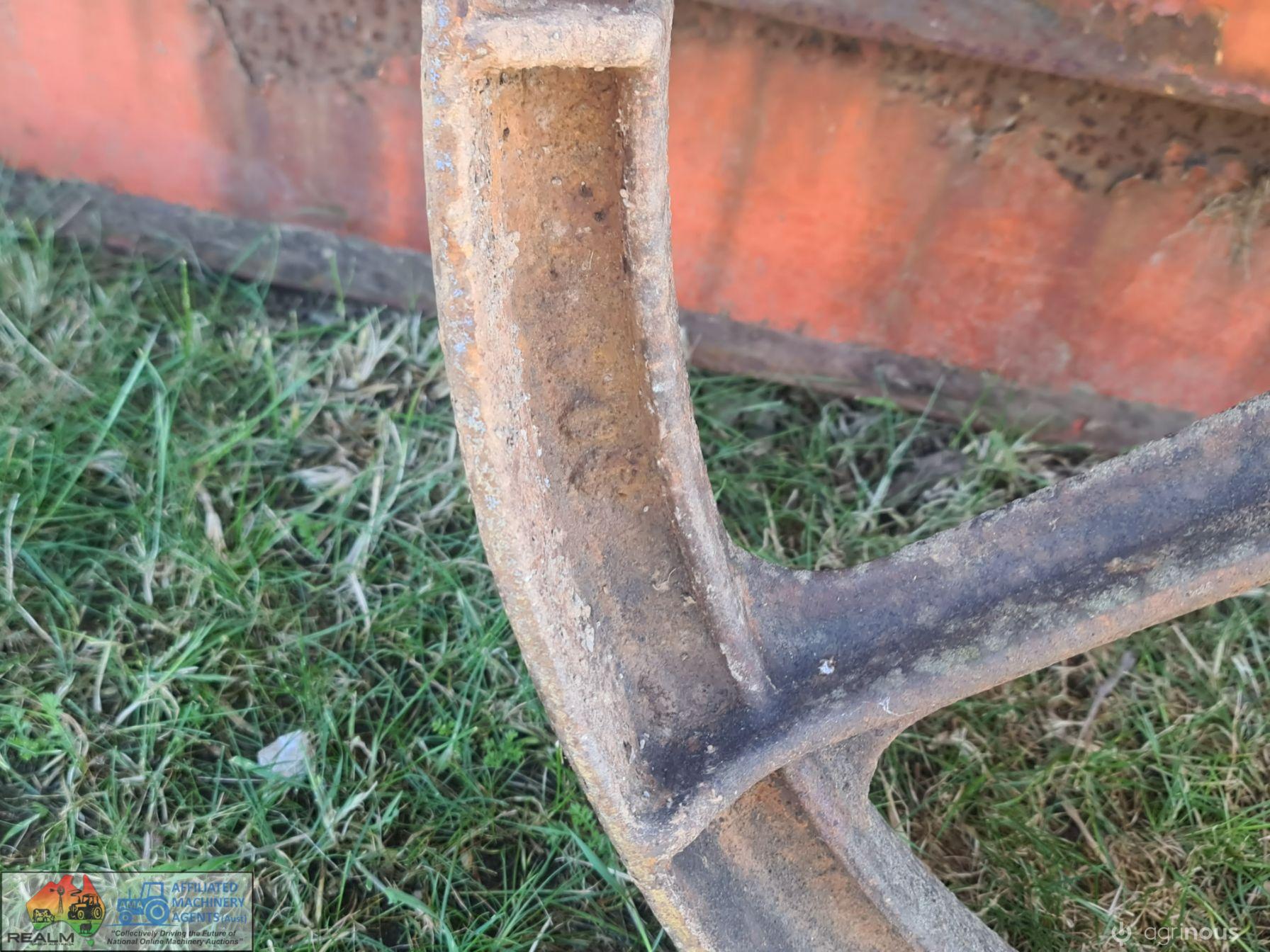 2x Furphy Cast Iron Wheels - photo 4