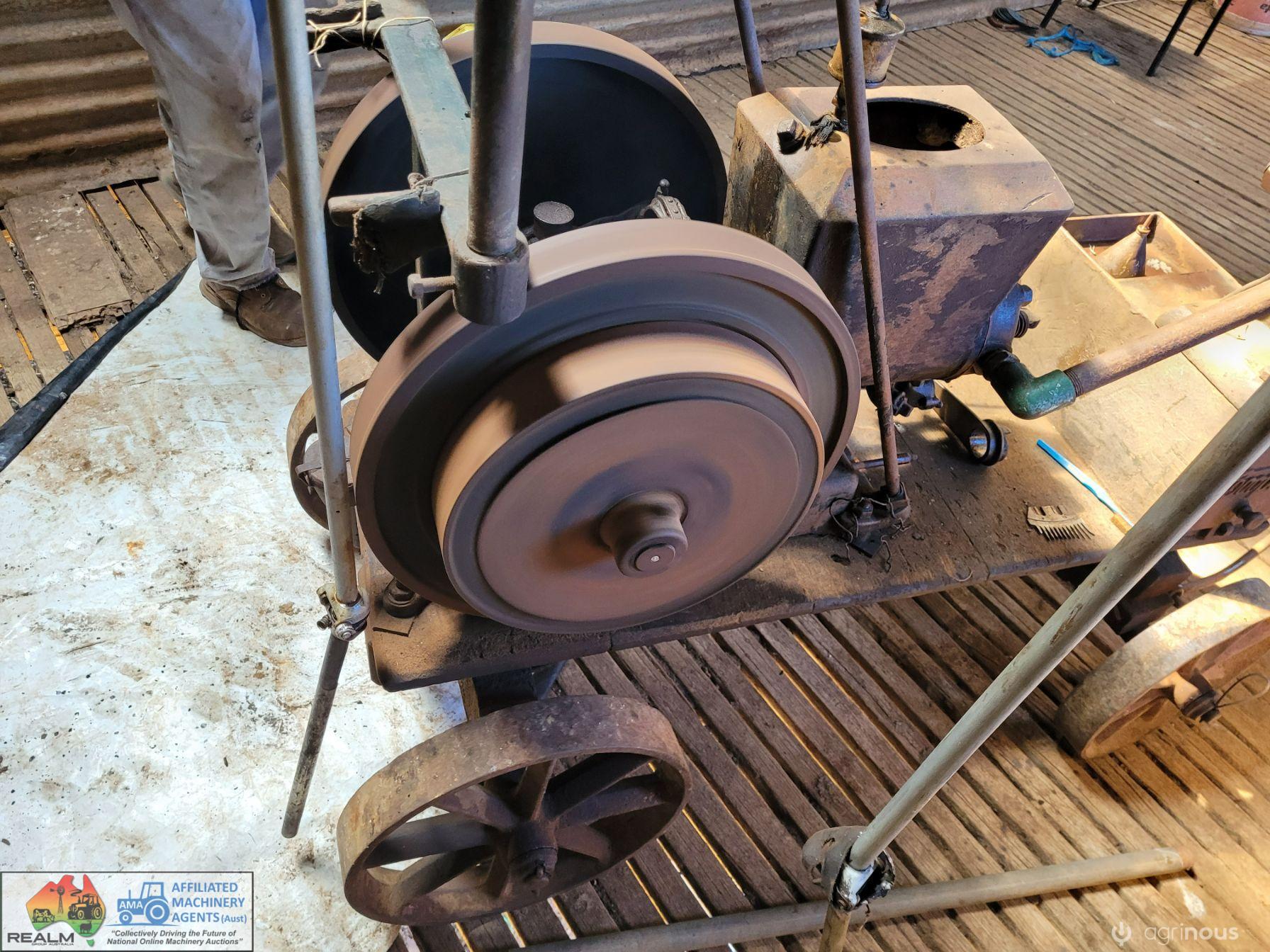 Rare 1928 Cooper 3Hp Twin Shearing Plant - photo 9