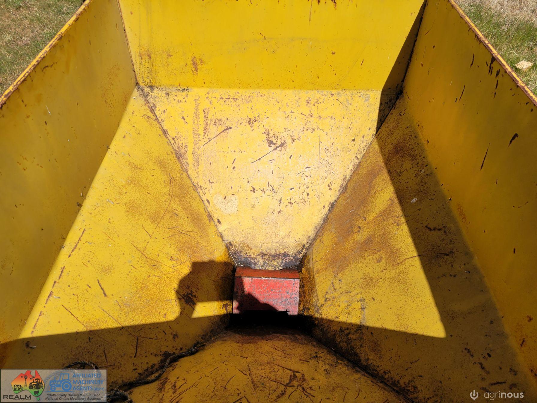 Sheep Grain Trail Feeder - photo 5
