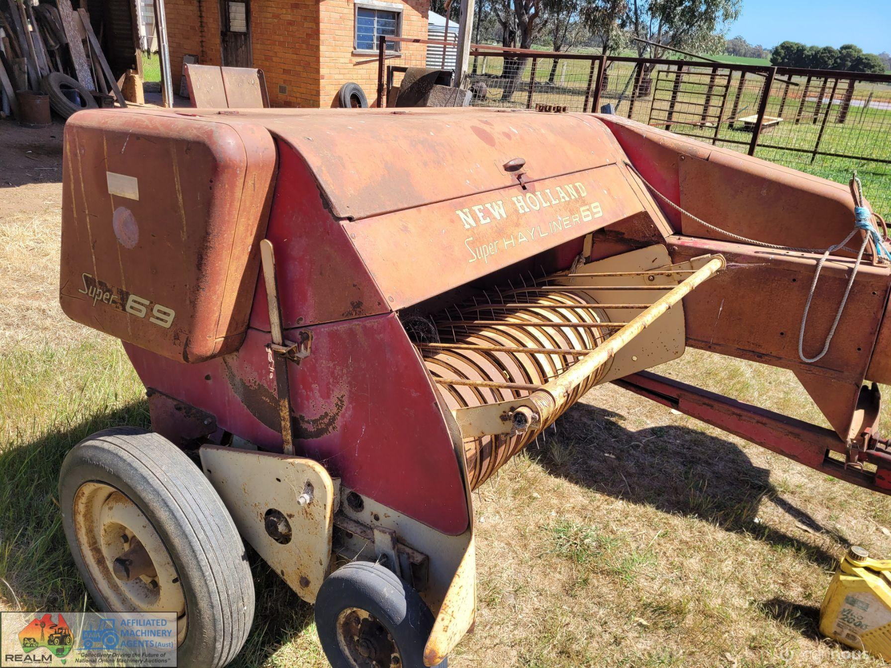 NH Super Hayliner 69 Square Baler - photo 4