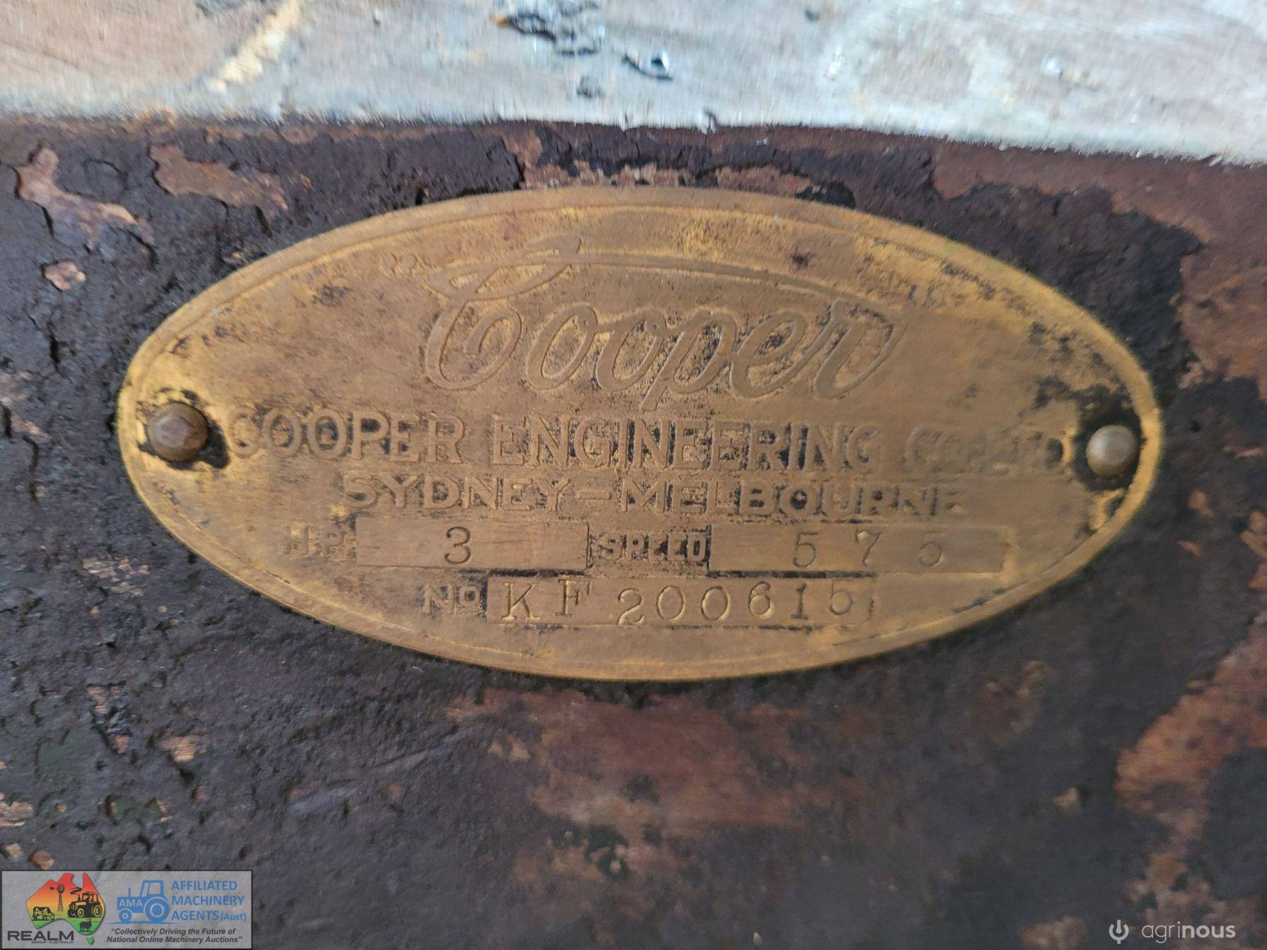 Rare 1928 Cooper 3Hp Twin Shearing Plant - photo 3