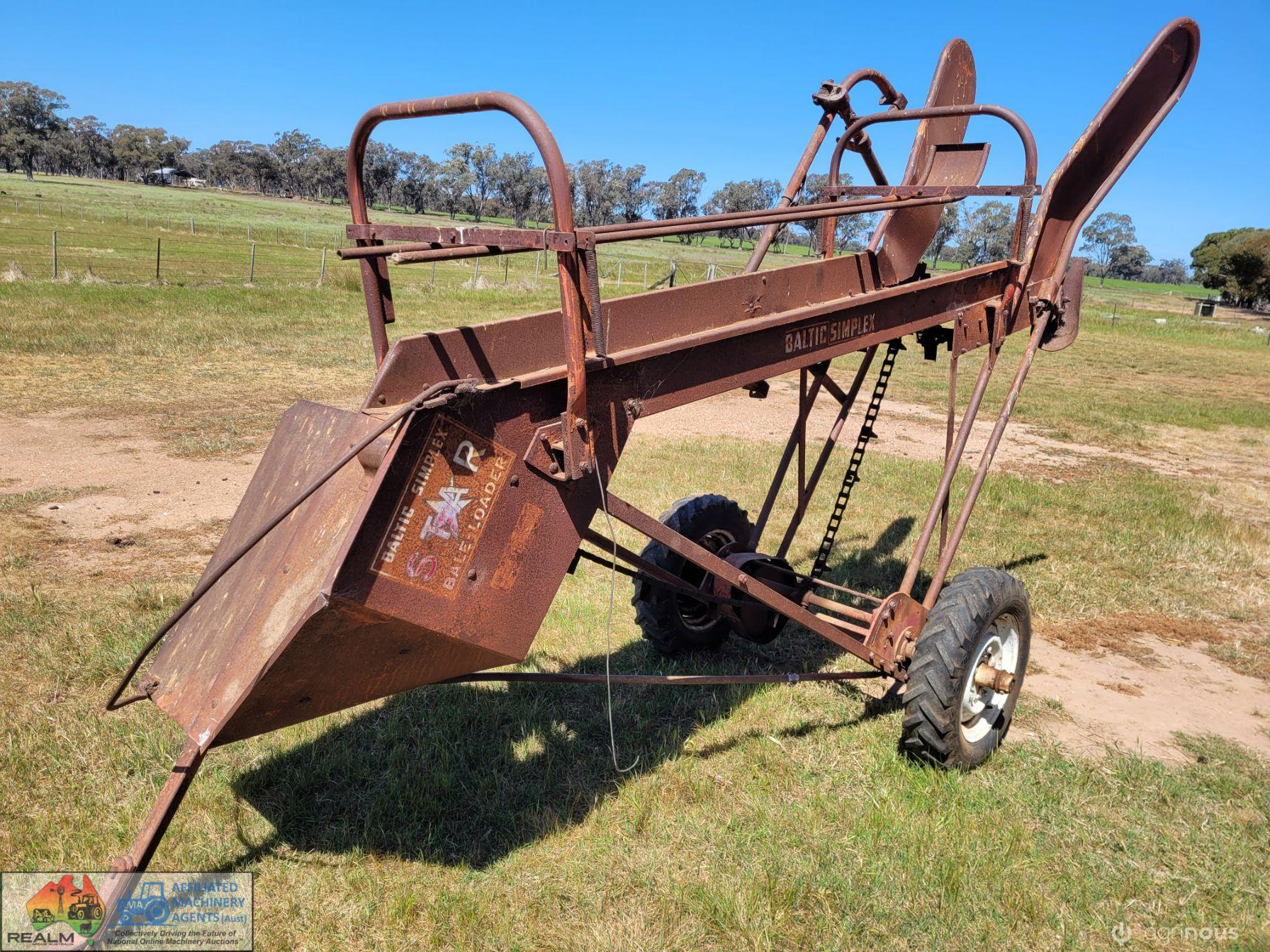 Baltic Simplex Hay Elevator/Loader