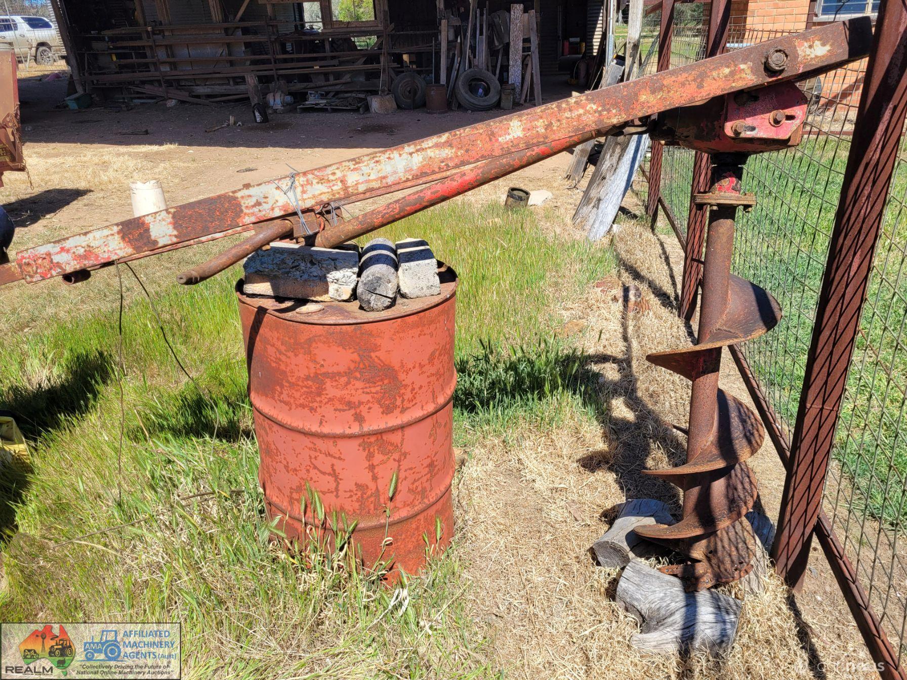 MF Posthole Digger - photo 3