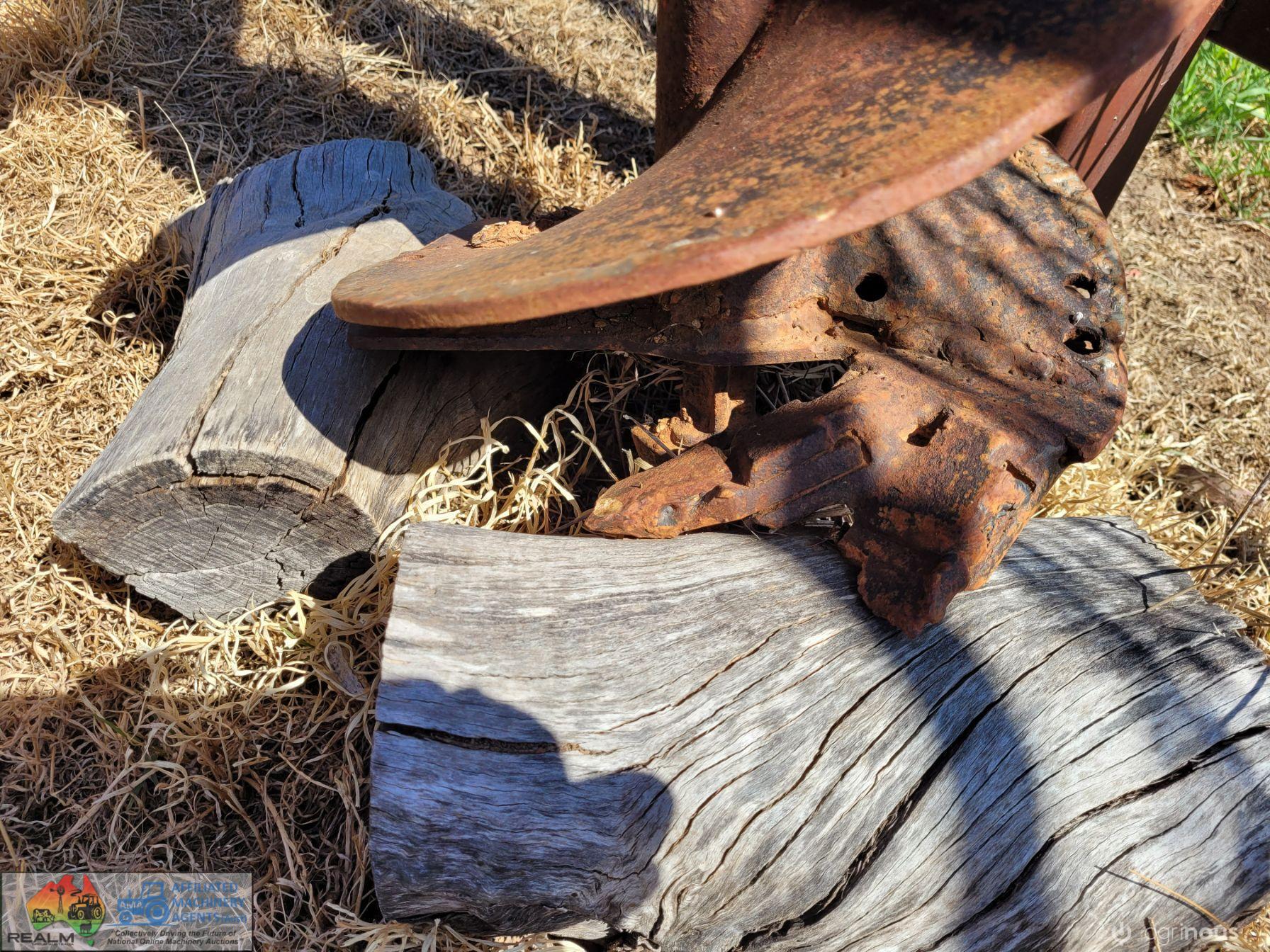 MF Posthole Digger - photo 5