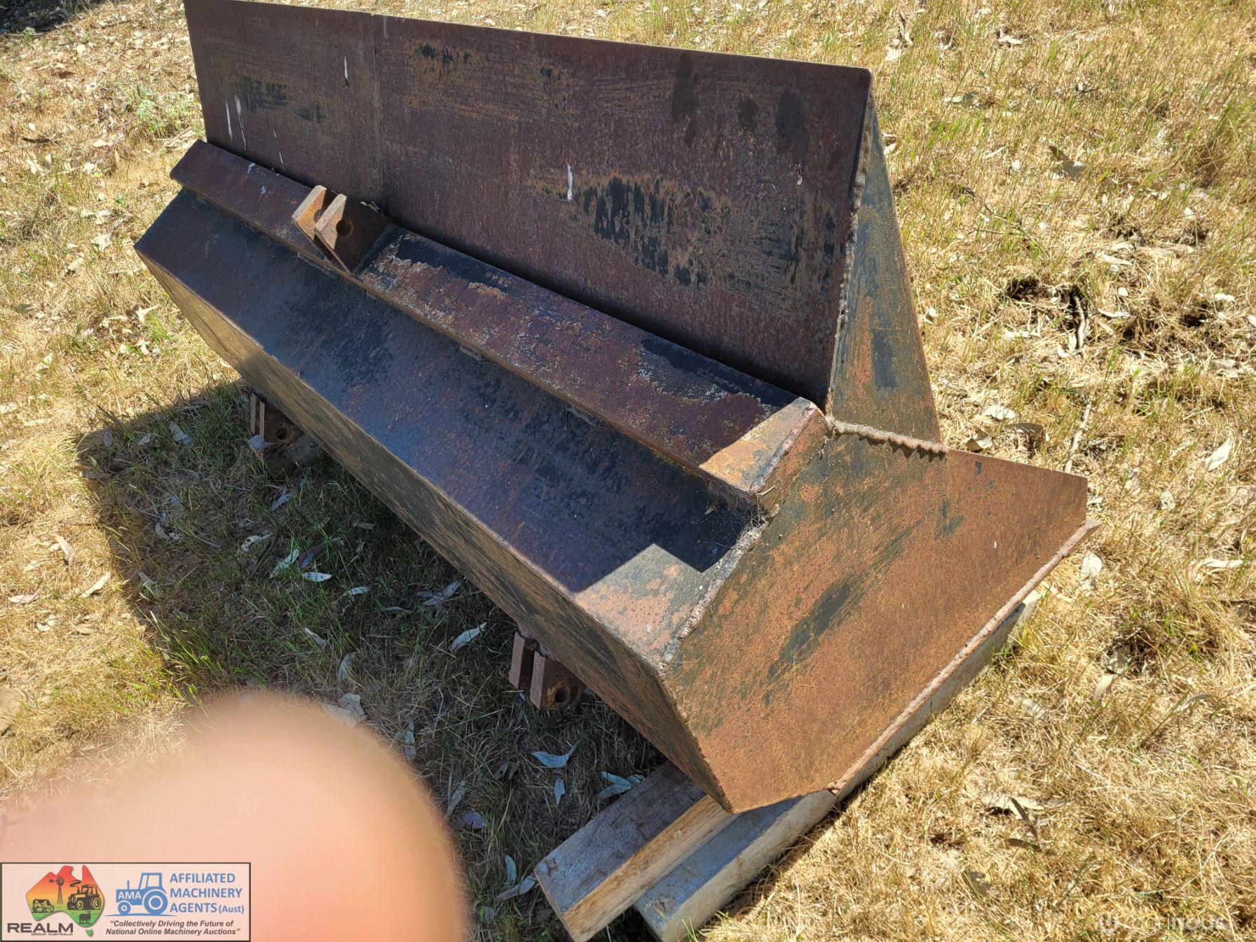 Steel FEL Bucket 6ft wide - photo 3
