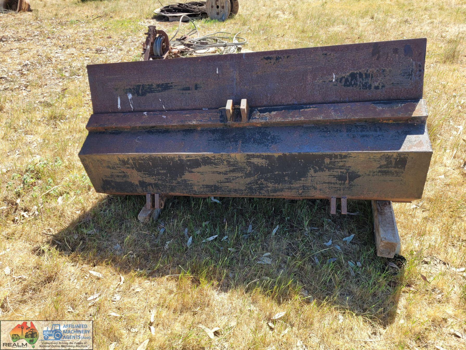 Steel FEL Bucket 6ft wide - photo 4