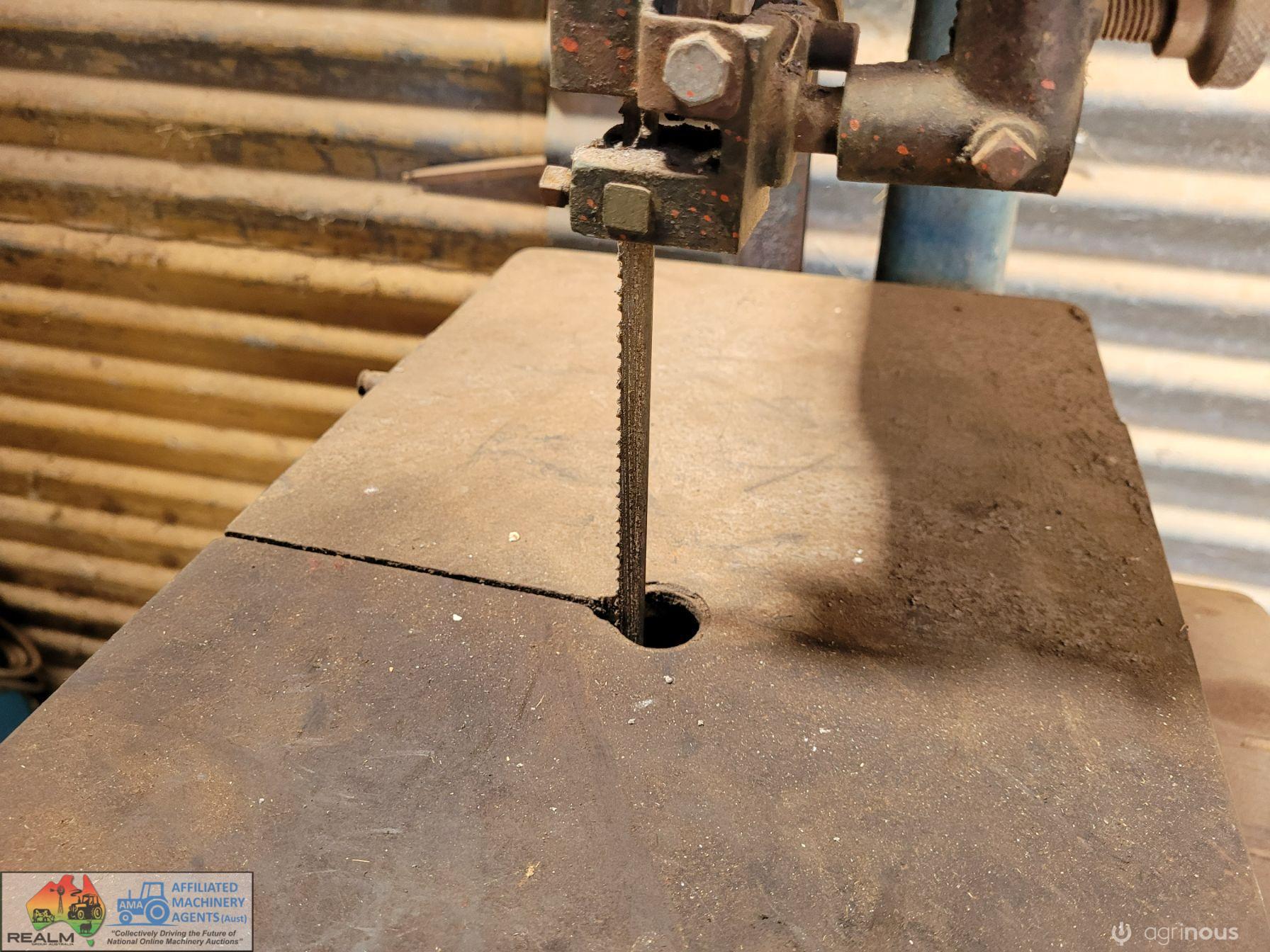 Hyco 240v Industrial Band Saw - photo 9