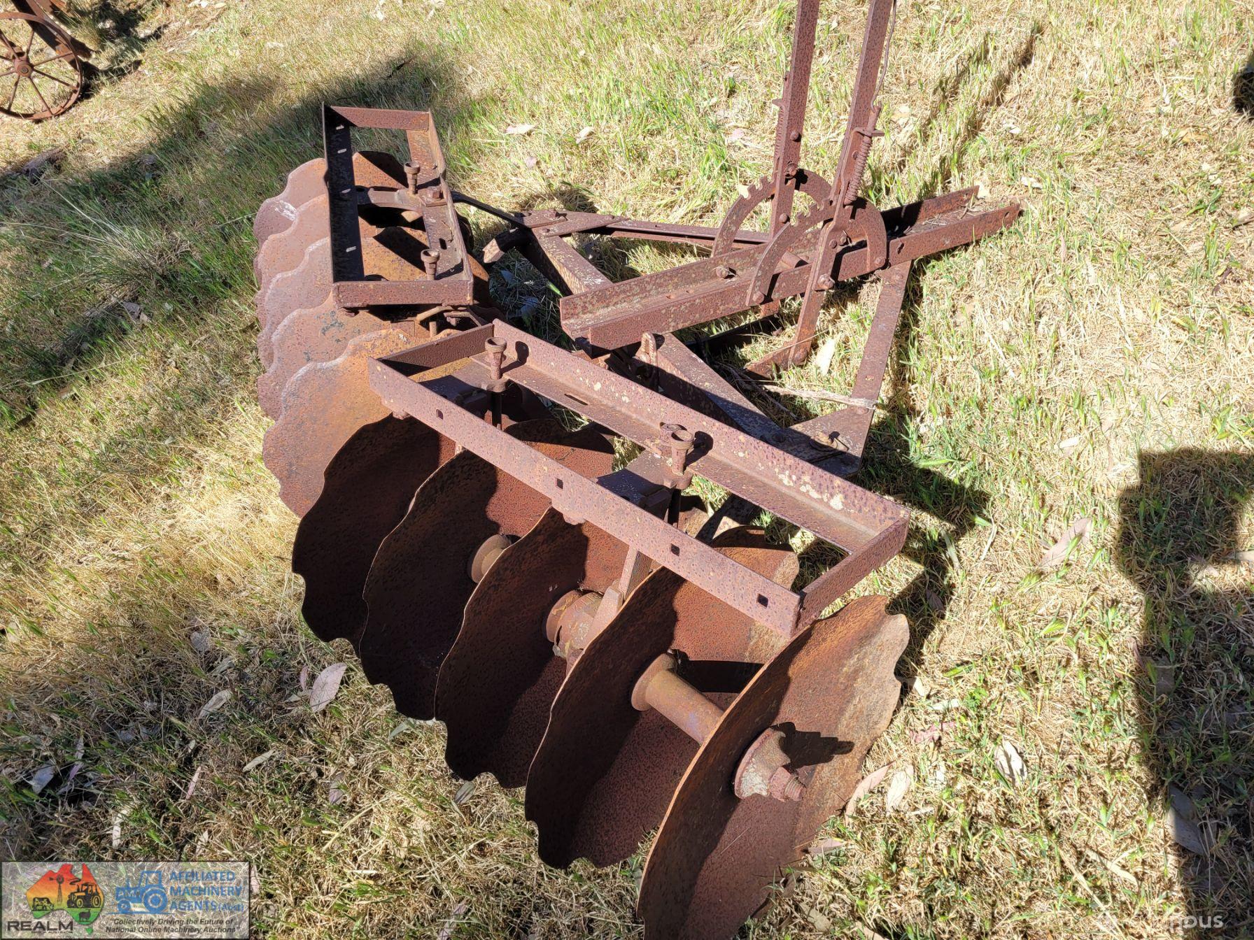 Adjustable Off-set Disc Plough - photo 4