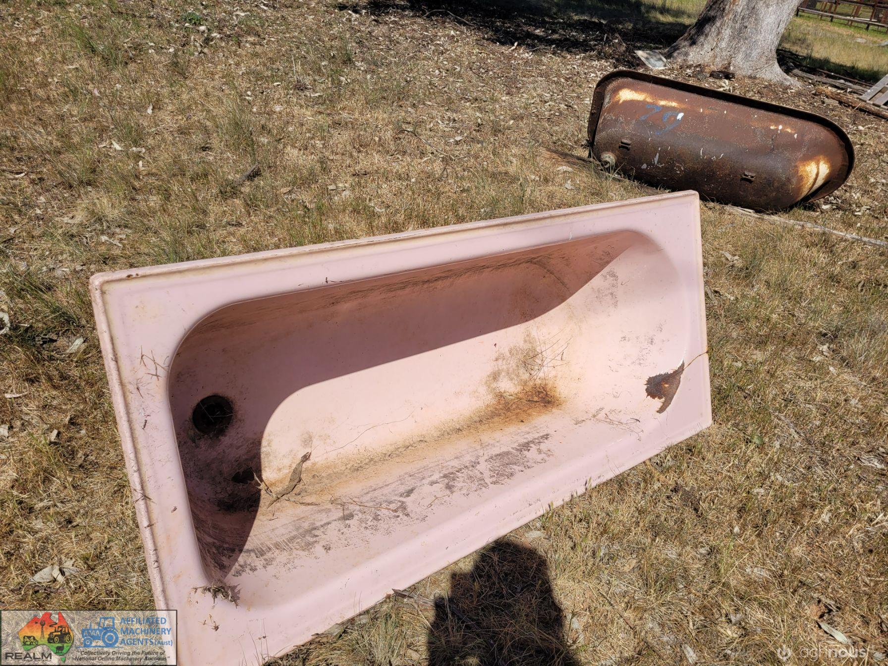 Concrete Wash Trough & 2 Cast-iron Baths - photo 7