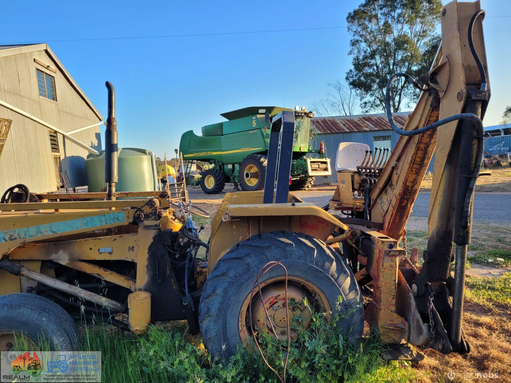 MF-202 Industrial FEL Tractor/Backhoe - photo 4