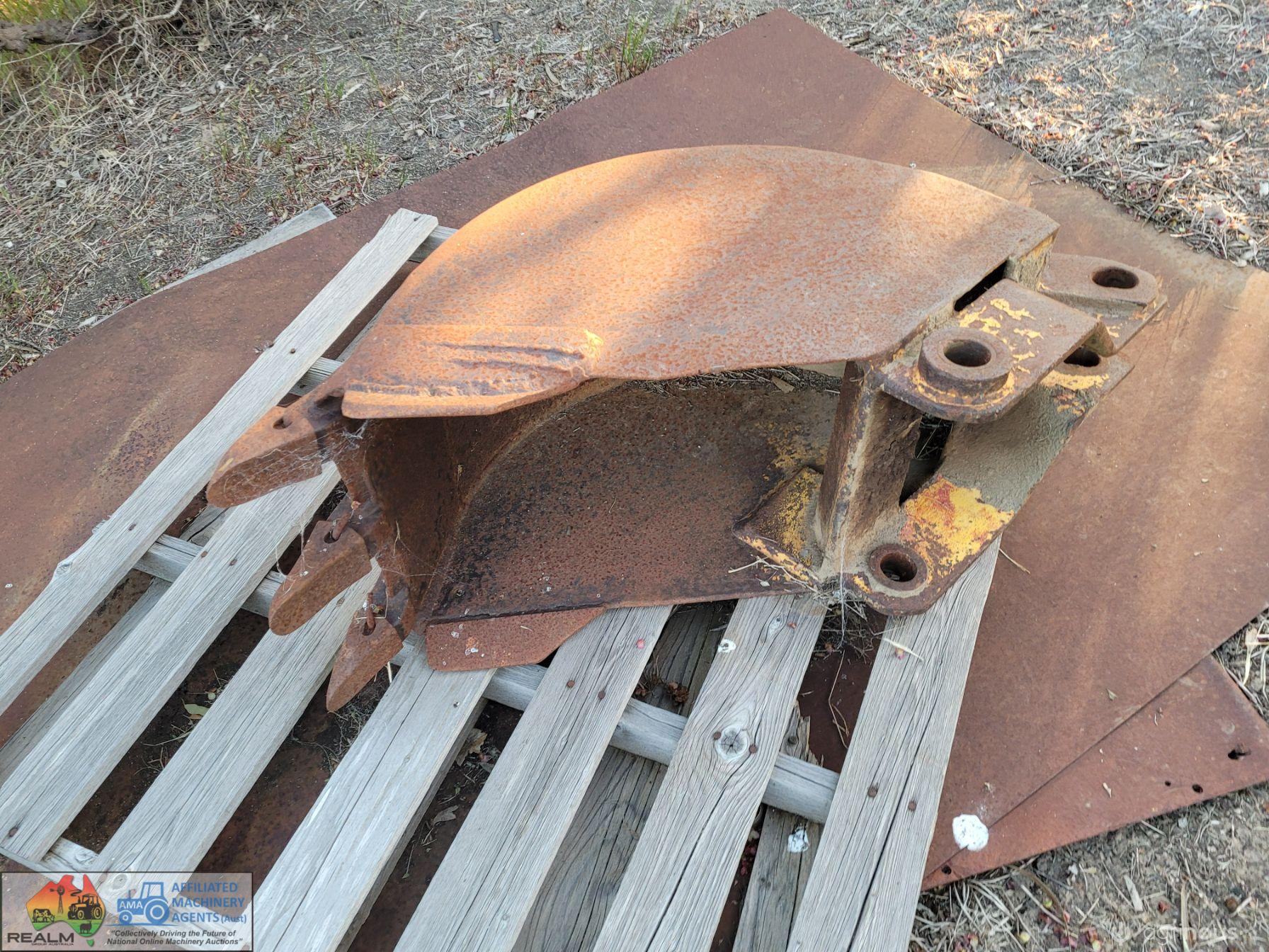 MF-202 Industrial FEL Tractor/Backhoe - photo 10