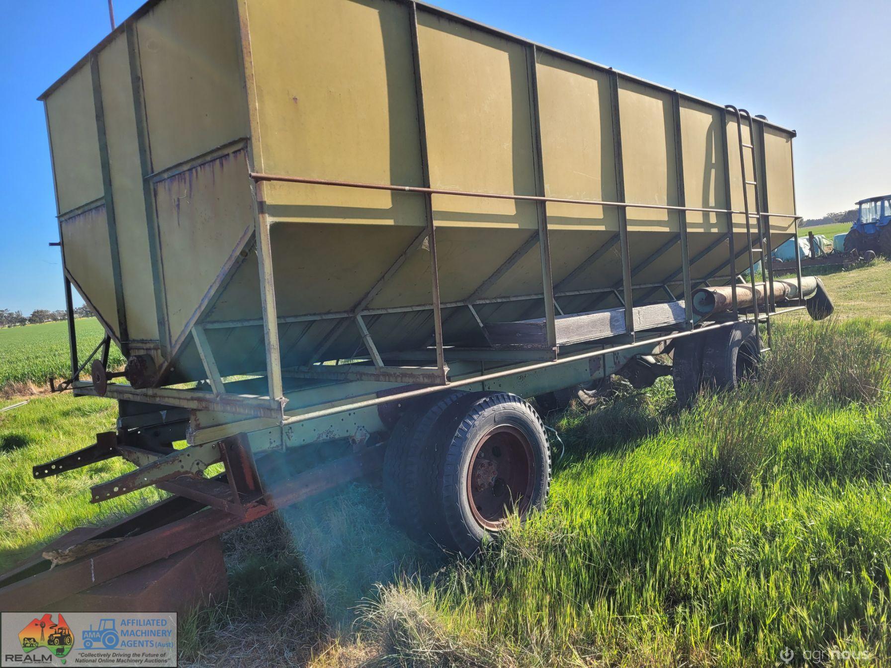 Grain Bin on Truck Chassis - photo 4