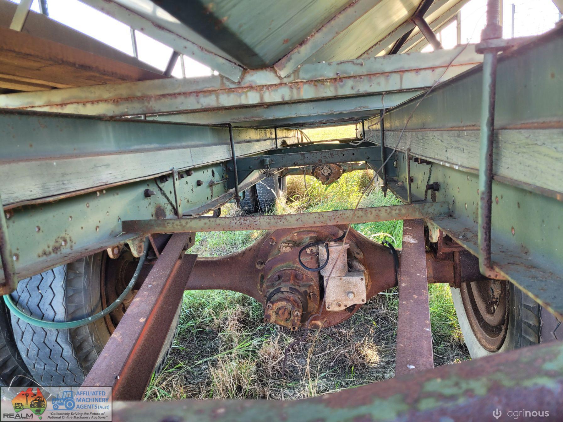 Grain Bin on Truck Chassis