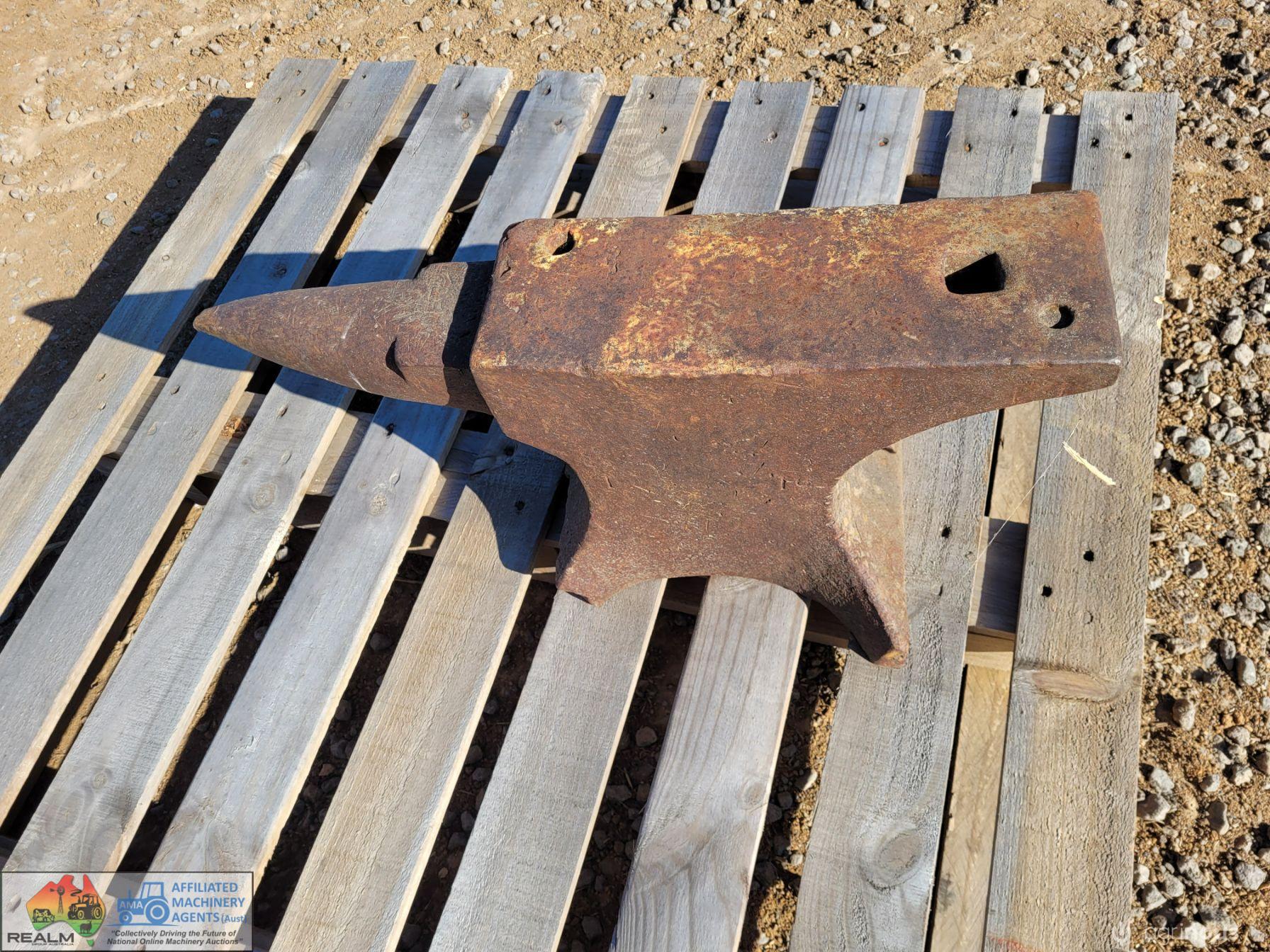 Standard Size 2ft Workshop Anvil