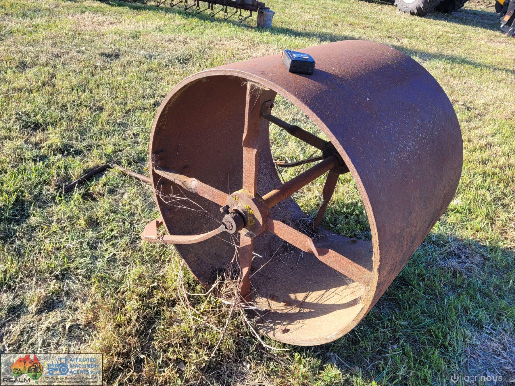 H/duty Steel Cricket Pitch Roller - photo 3