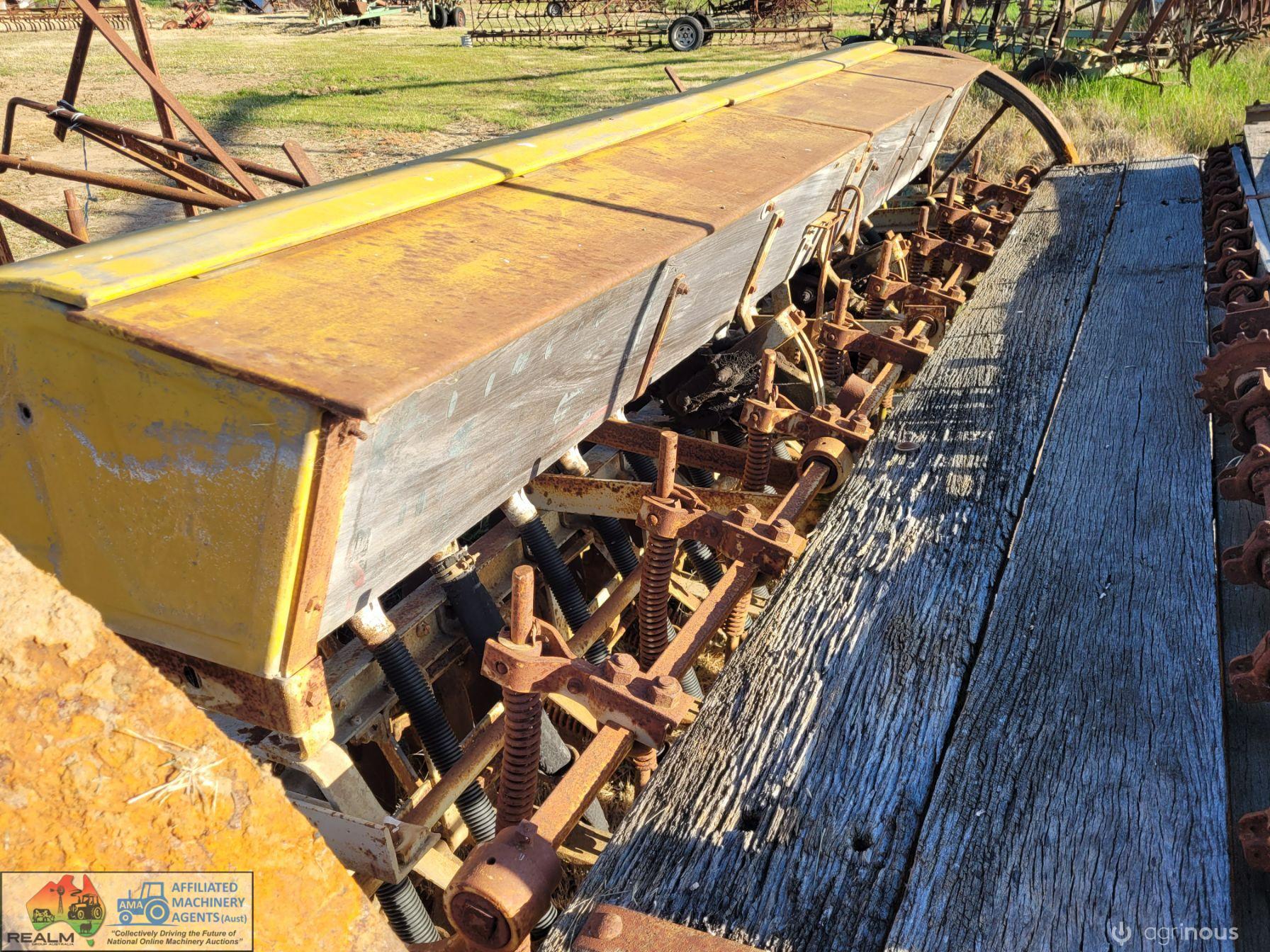 16 Row Disc Combine Seeder - photo 8