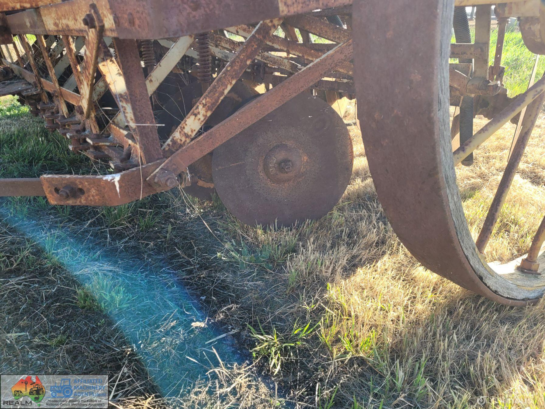 16 Row Disc Combine Seeder - photo 12