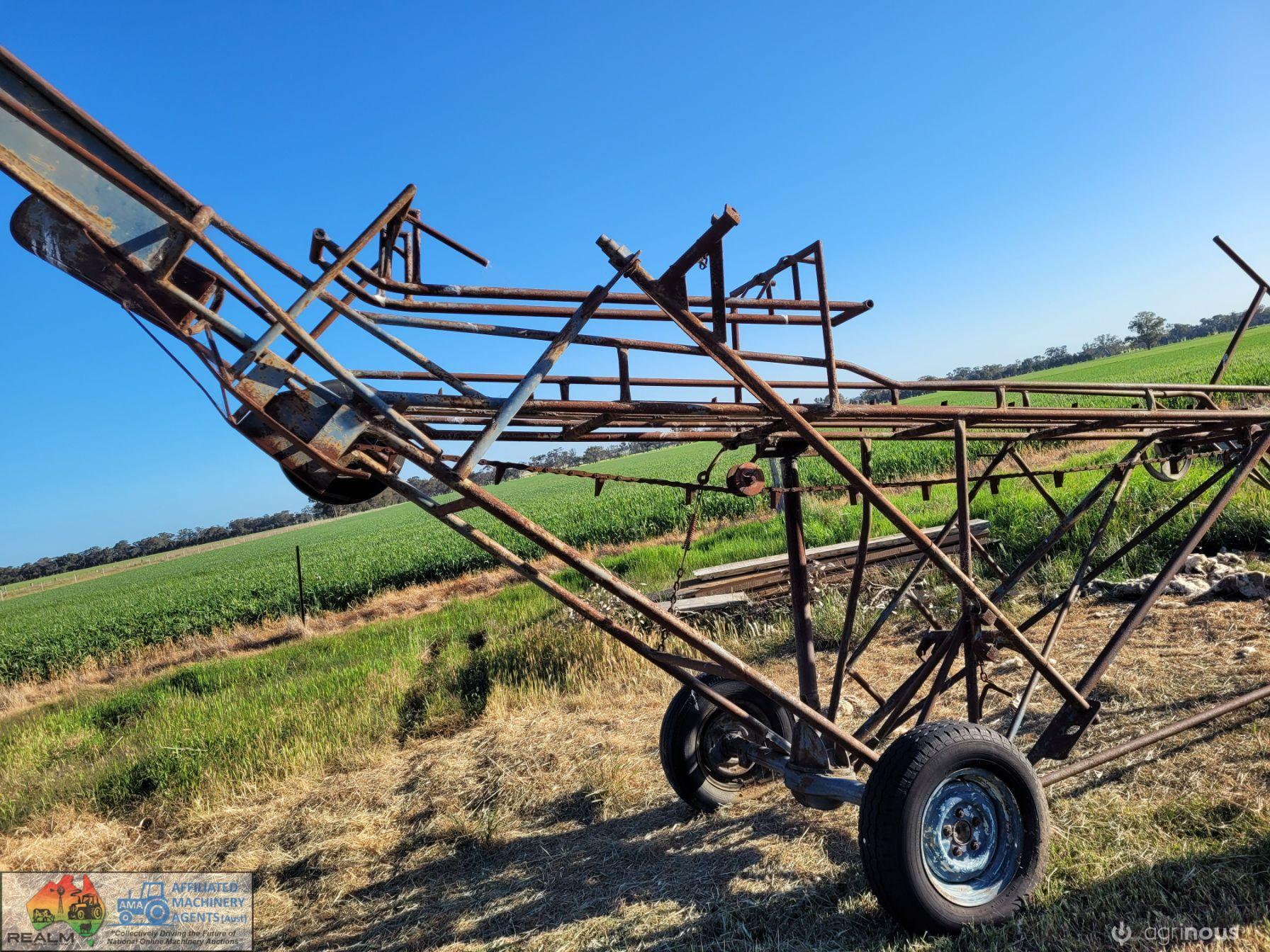 Square Bale Hay Elevator