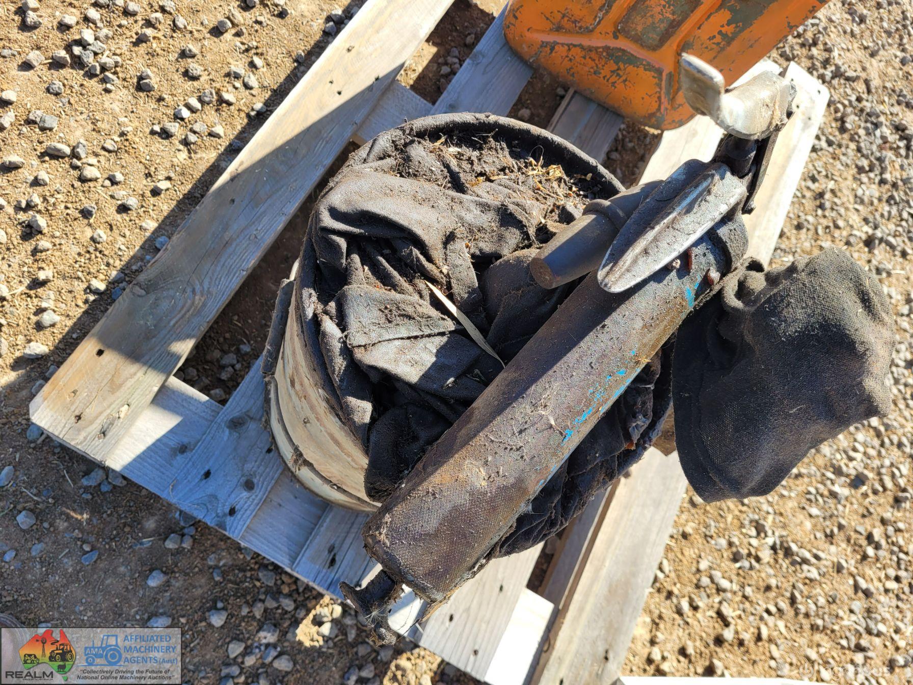 Grease Gun Filler Pump & Grease Gun