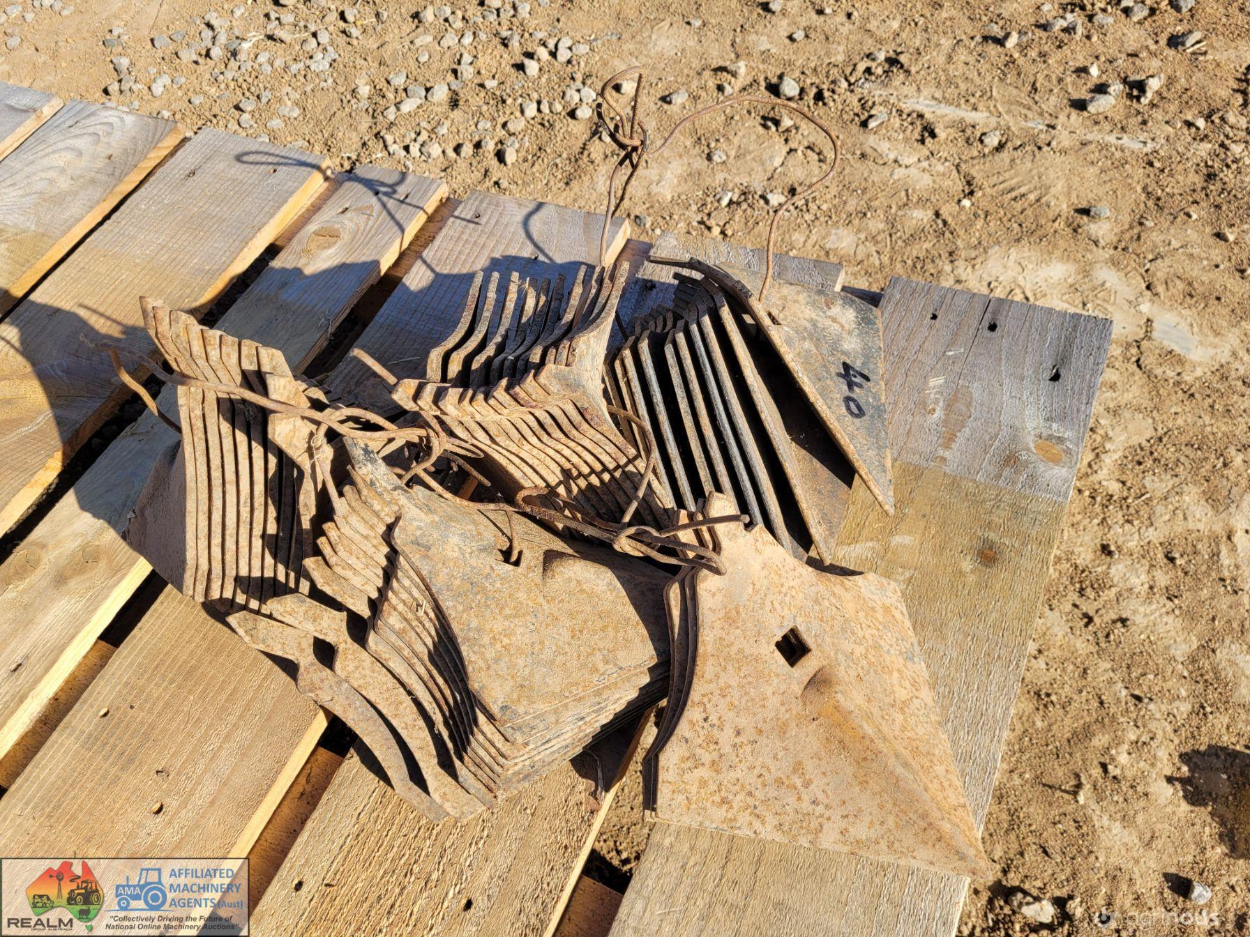 New McKay Scarifier Points (40x 6")