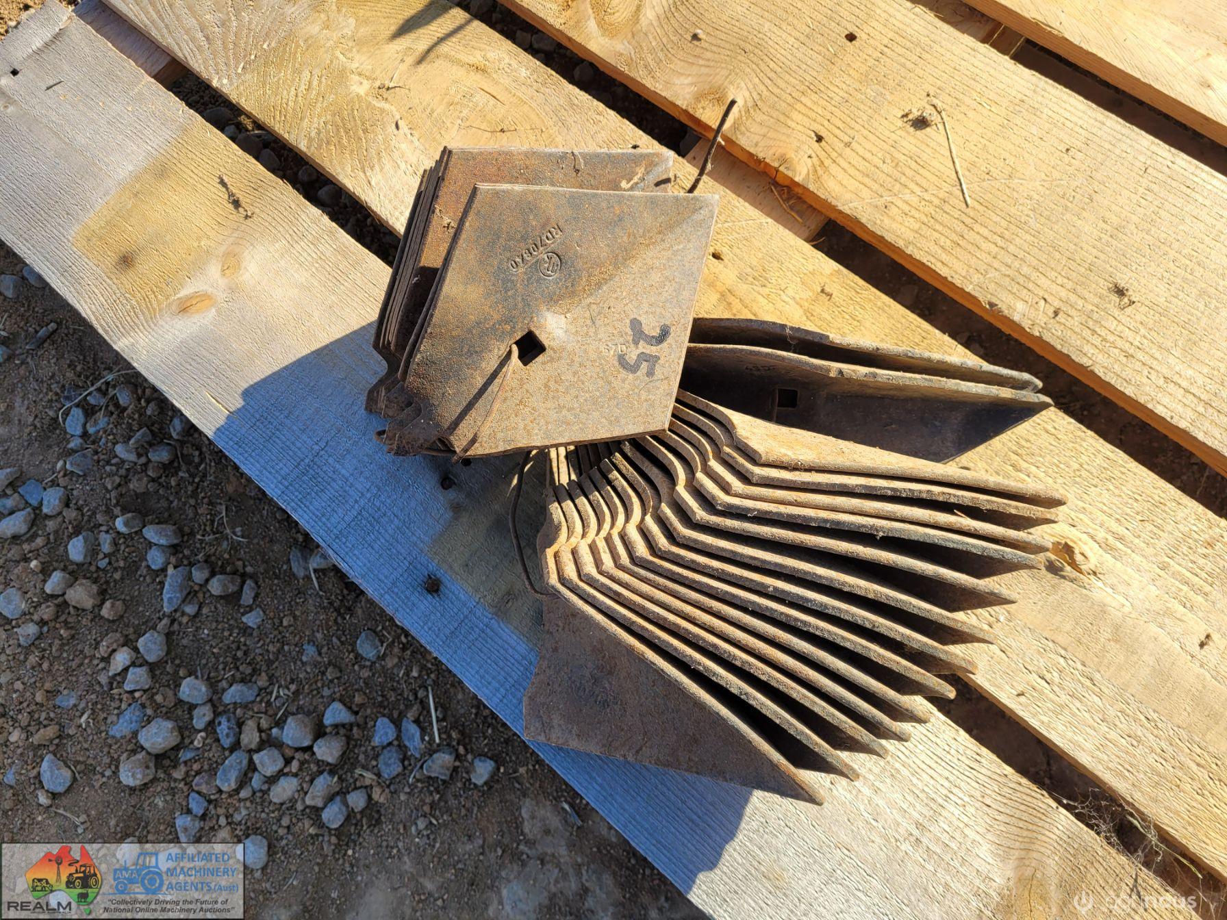 New Scarifier Points (25x 6") - photo 2