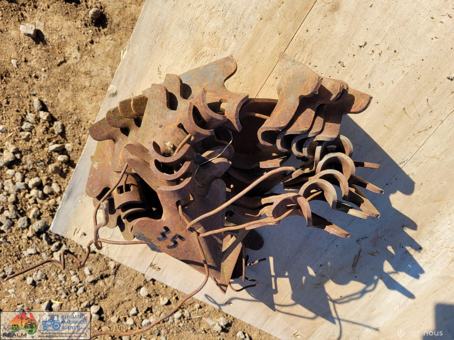 35x McKay (New) 4" Cultivator / Combine Points - photo 2