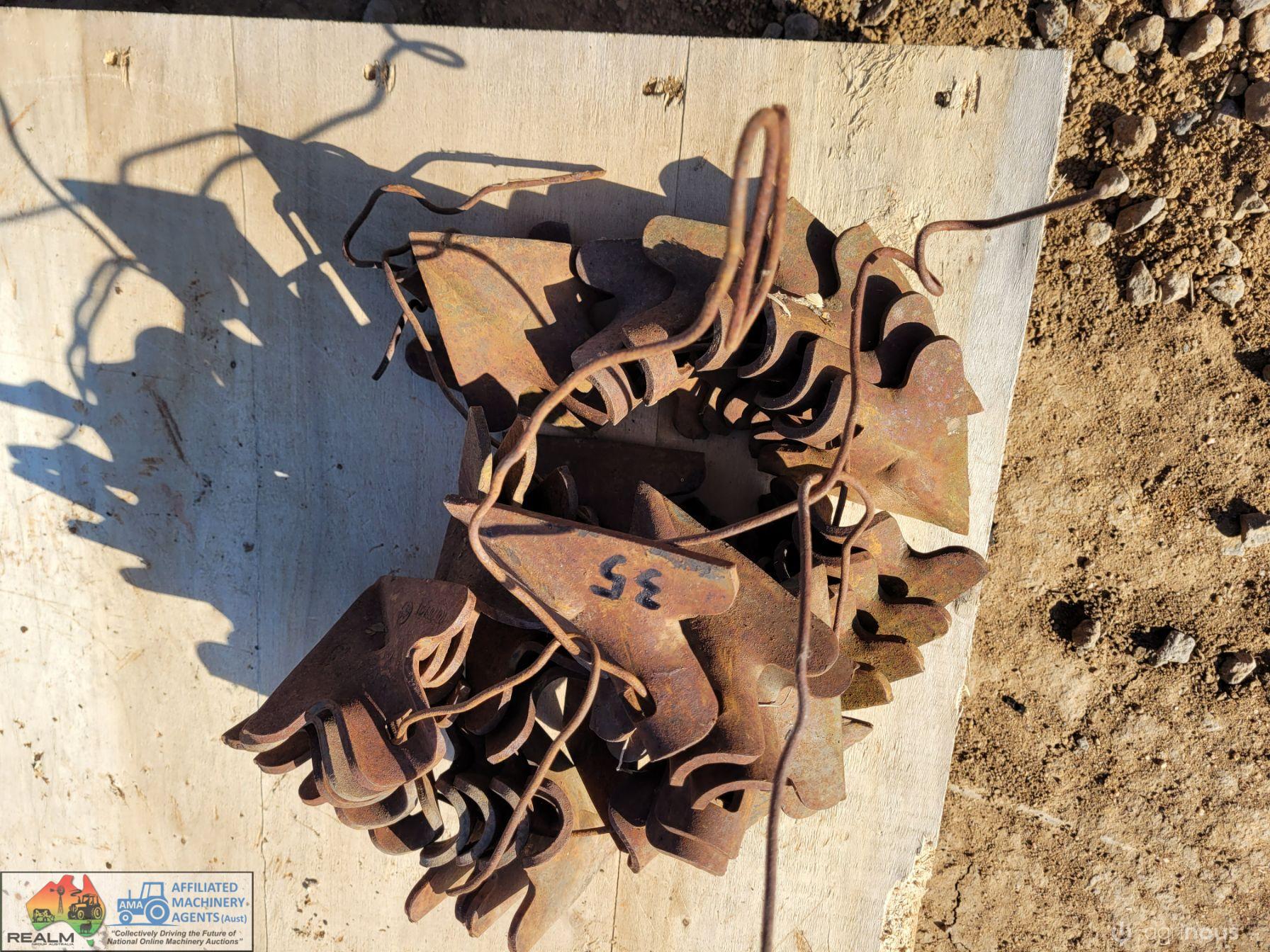 35x McKay (New) 4" Cultivator / Combine Points - photo 4