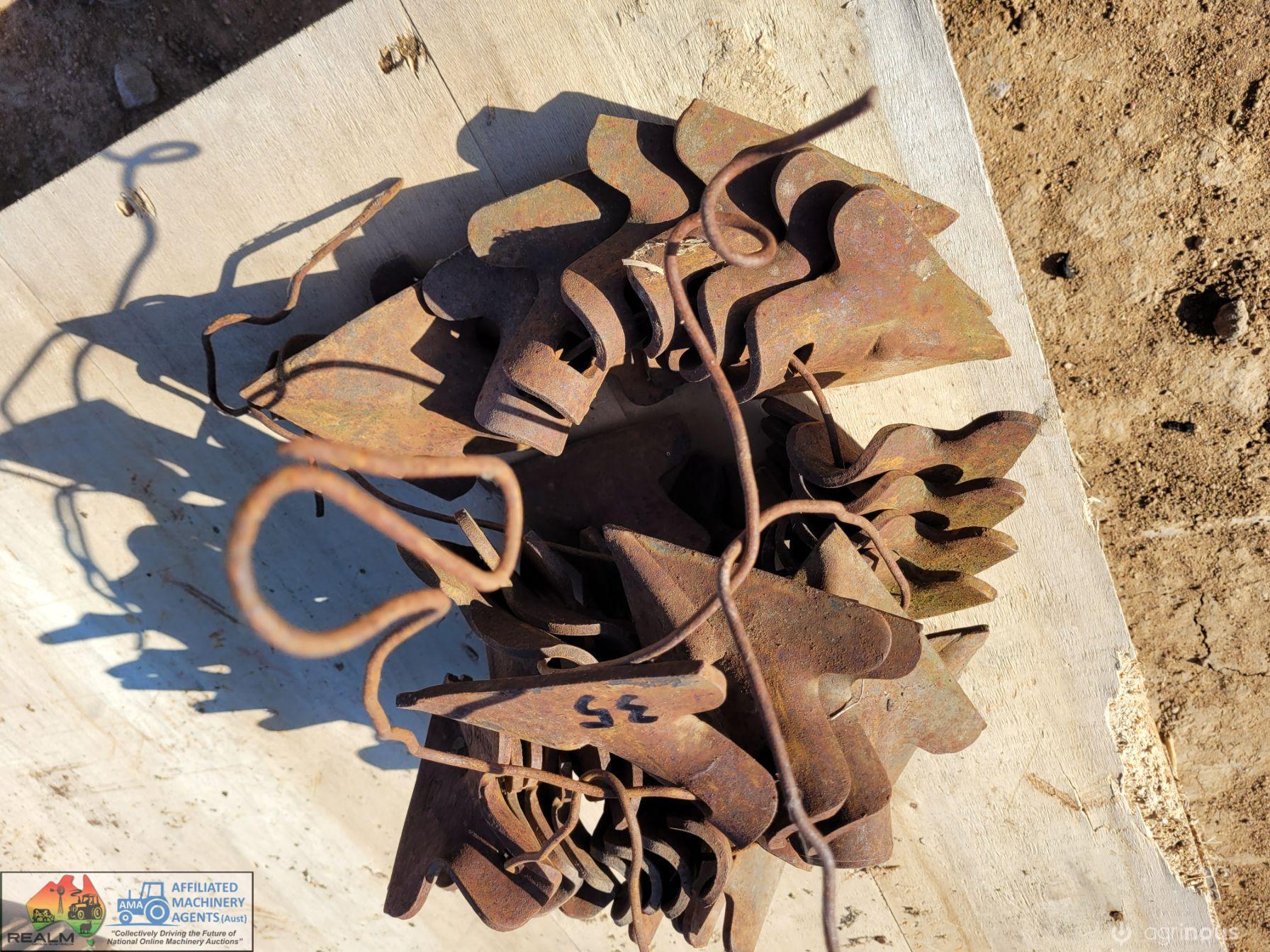 35x McKay (New) 4" Cultivator / Combine Points - photo 3