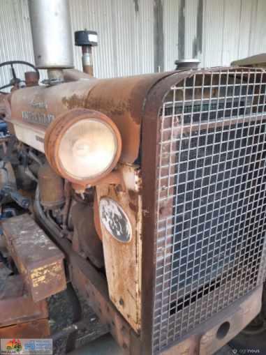 A 554 International Tractor & Pump - photo 2