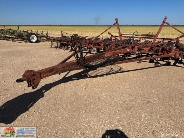 740 International - Folding Scarifier - 69 Tynes - photo 2