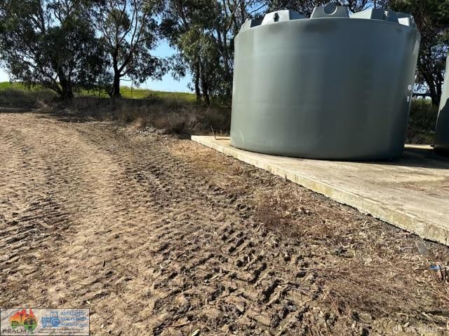 H/Duty 50,000 Lt - Polymaster Chemical Grade Tank ( NOTE Location Wetherill Park Nsw ) - photo 3