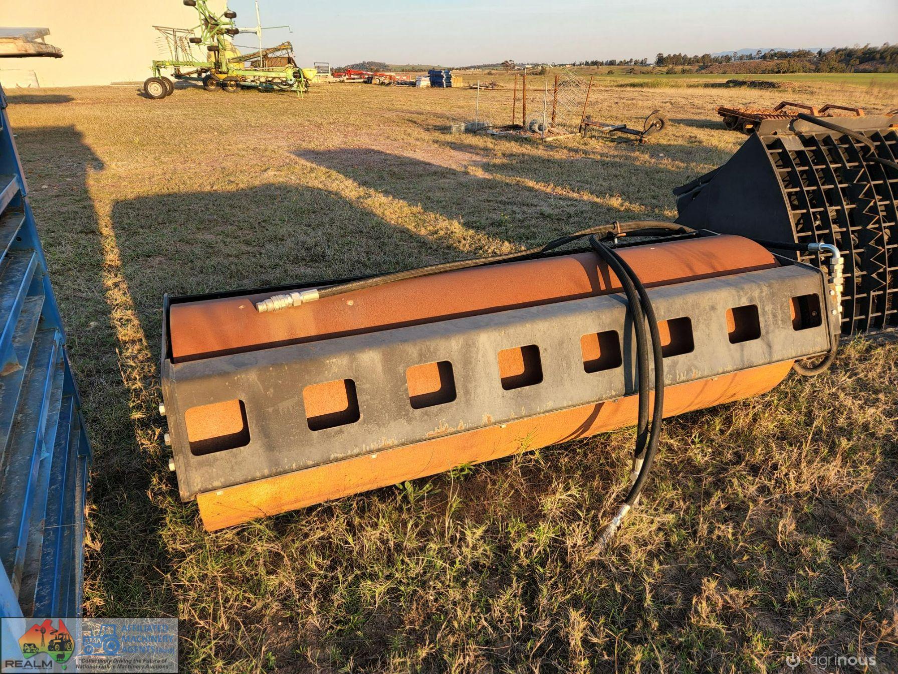 Skid Steer Vibrating Roller (Un-used) - photo 7