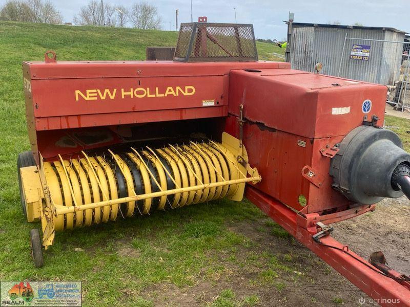 New Holland 570 Square Baler