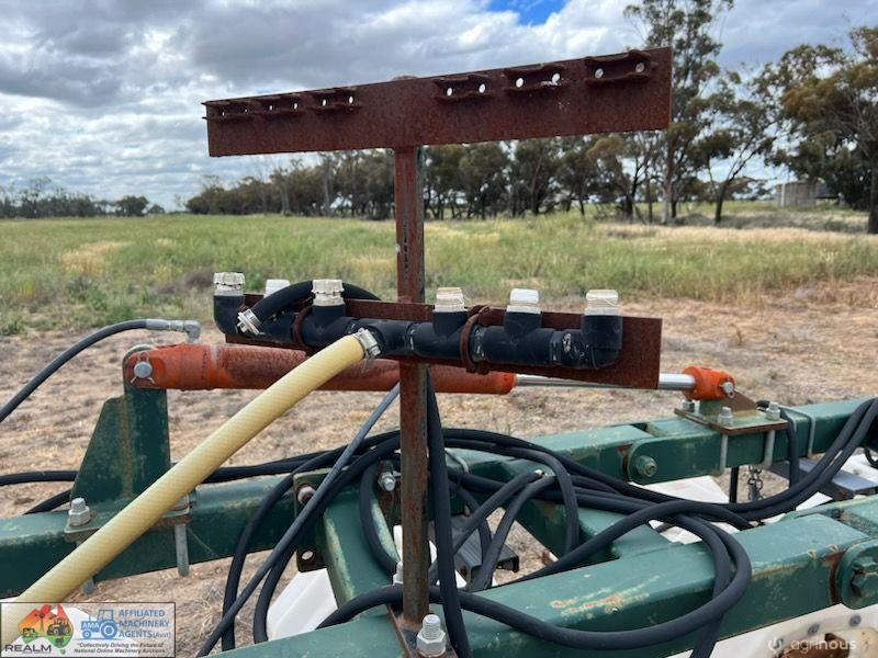 Ellis 12 Row Shielded Sprayer - photo 6