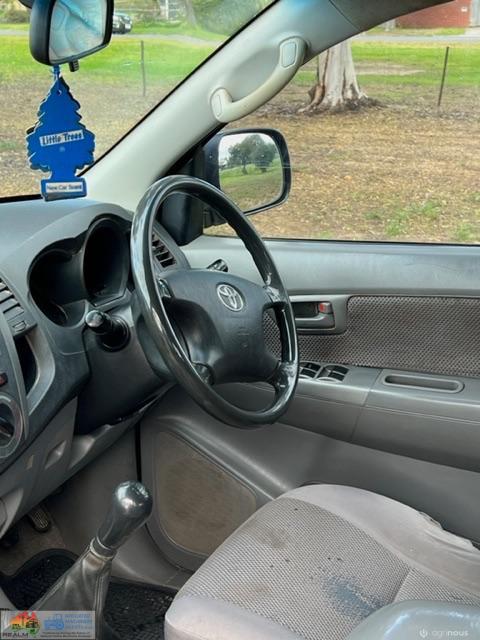 Hilux Ute 4x4 2007 - SR5 - photo 3