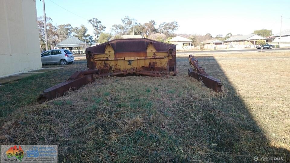 Komatsu Dozer - D375A - photo 9