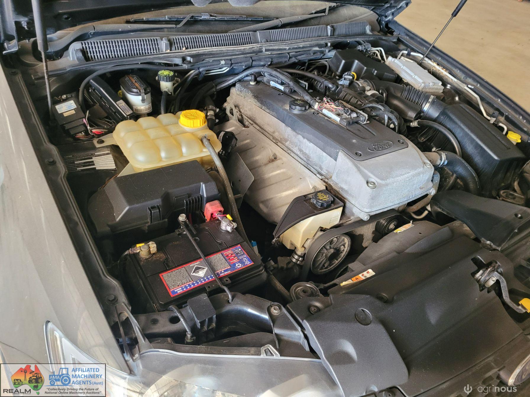 2008 Ford XR-6 Sedan (Dual Fuel) - photo 2