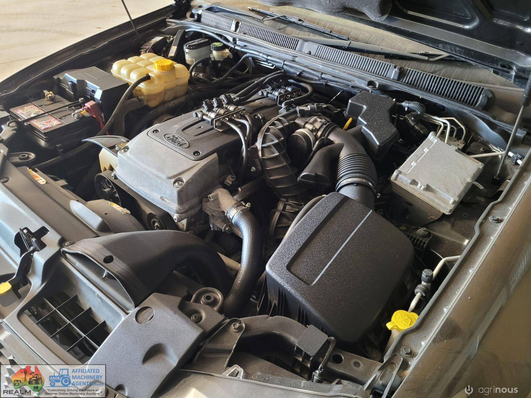 2008 Ford XR-6 Sedan (Dual Fuel) - photo 4