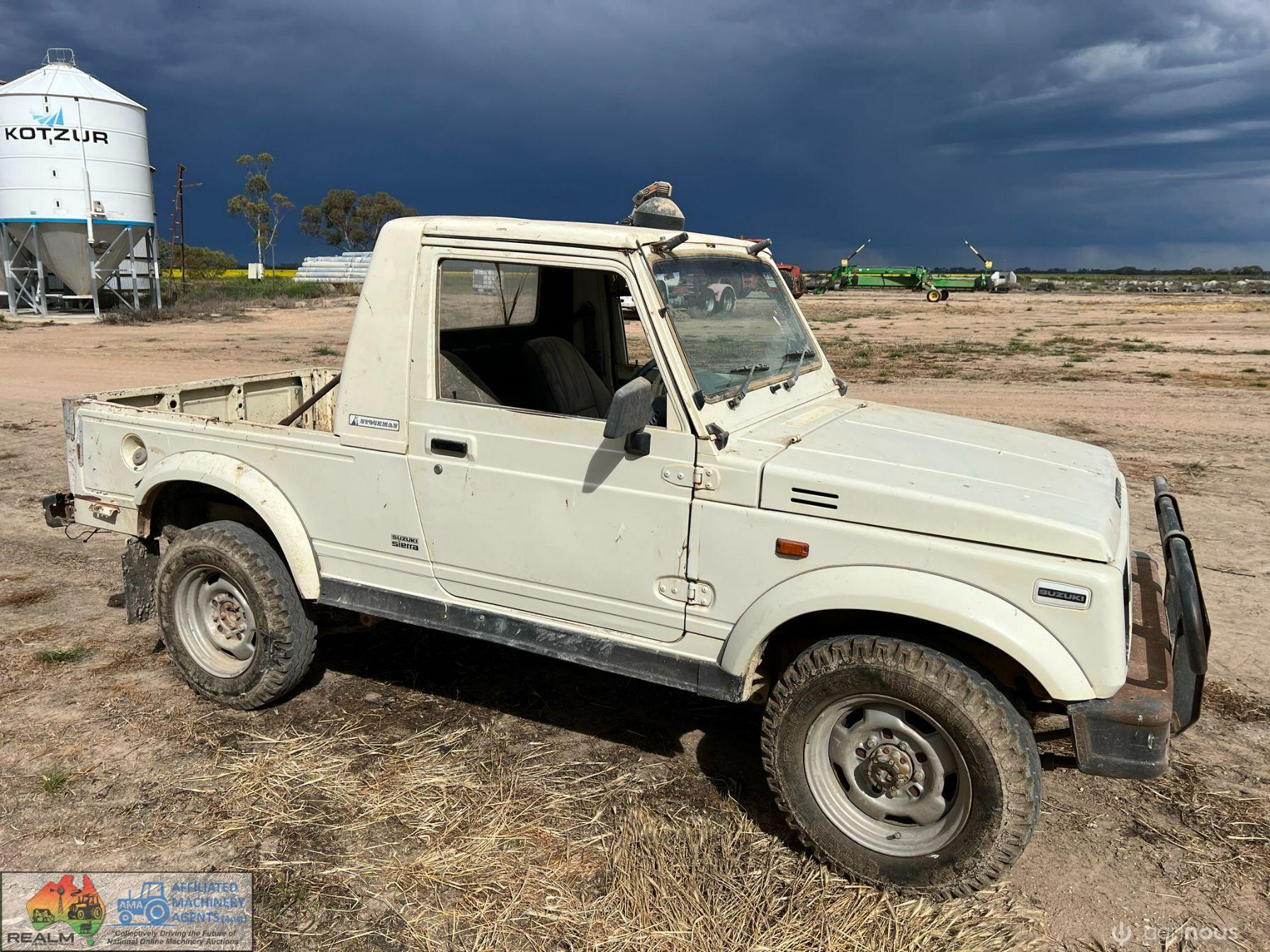 1995 Suzuki Stockman 4x4 Ute - photo 3