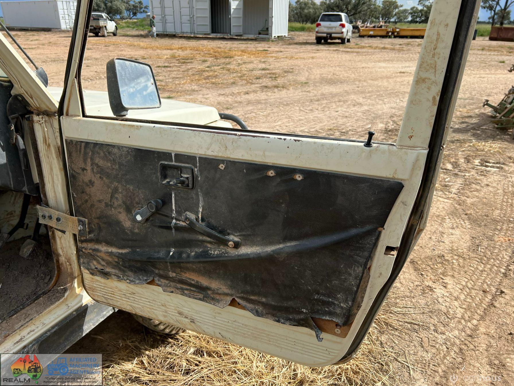 1995 Suzuki Stockman 4x4 Ute - photo 4