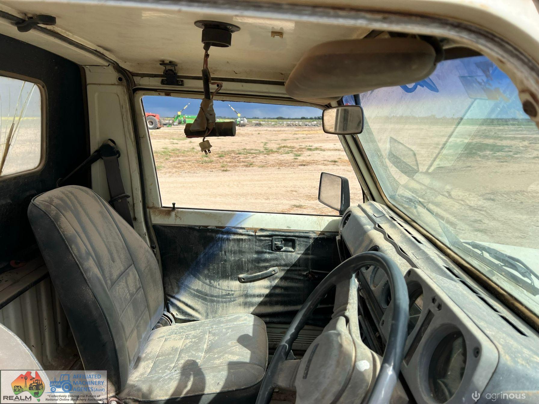 1995 Suzuki Stockman 4x4 Ute - photo 6